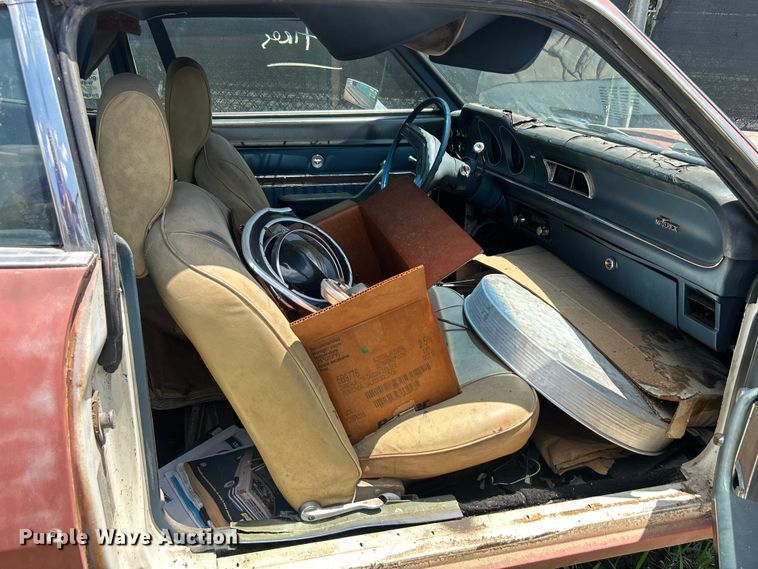 image for item DO6584 1976 Ford Maverick  