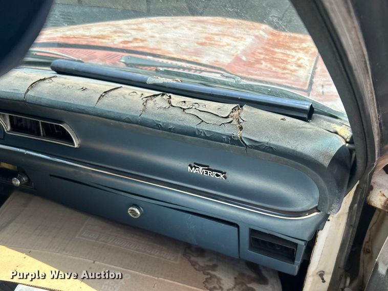 image for item DO6584 1976 Ford Maverick  
