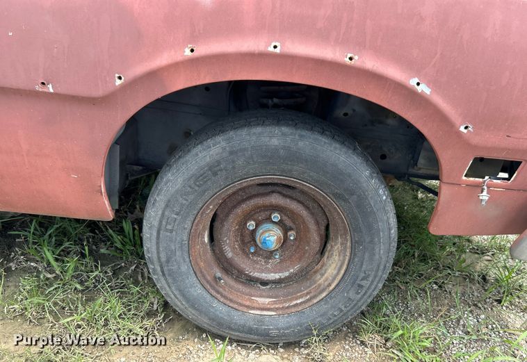 image for item DO6584 1976 Ford Maverick  