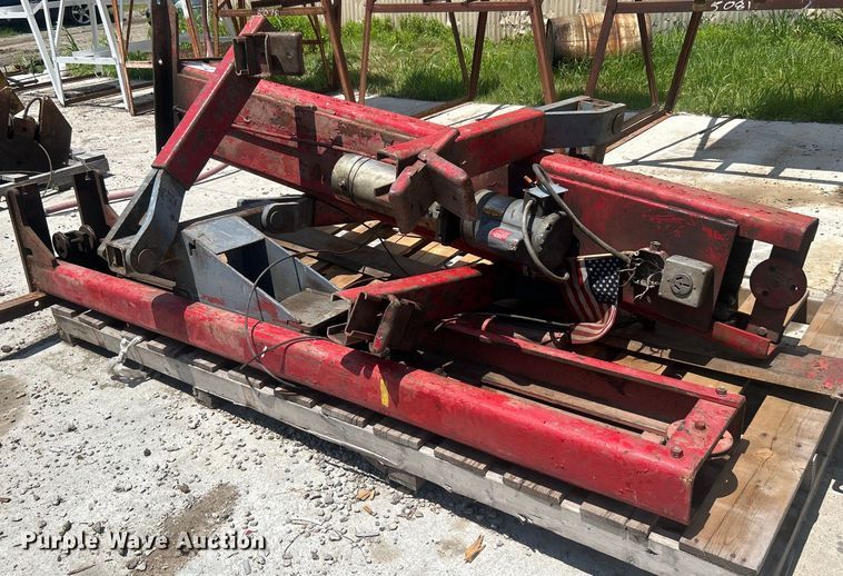 image for item DO6587 Western Mfg. automotive lift