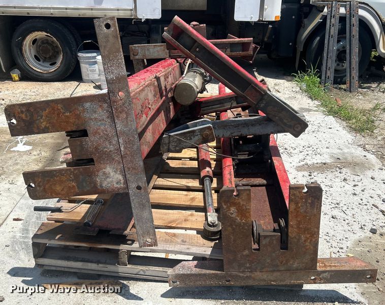 image for item DO6587 Western Mfg. automotive lift