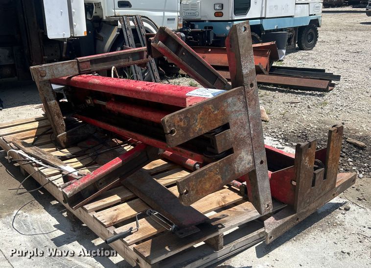 image for item DO6587 Western Mfg. automotive lift