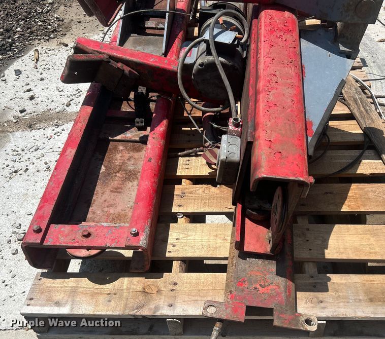 image for item DO6587 Western Mfg. automotive lift