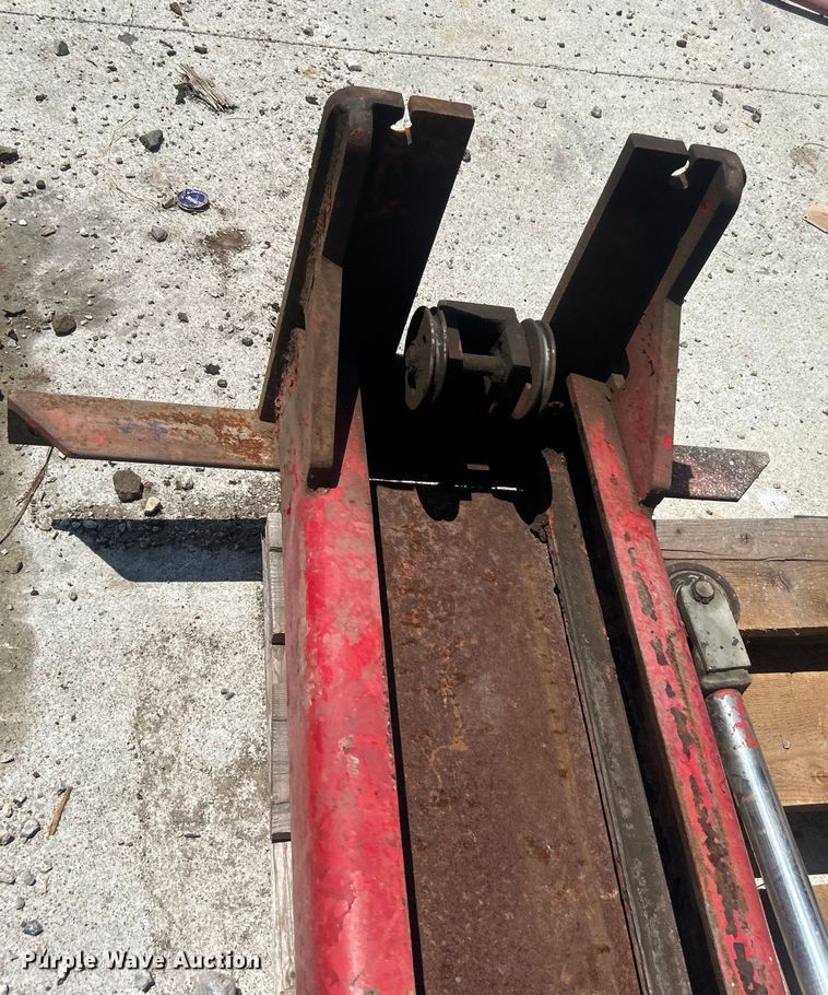 image for item DO6587 Western Mfg. automotive lift