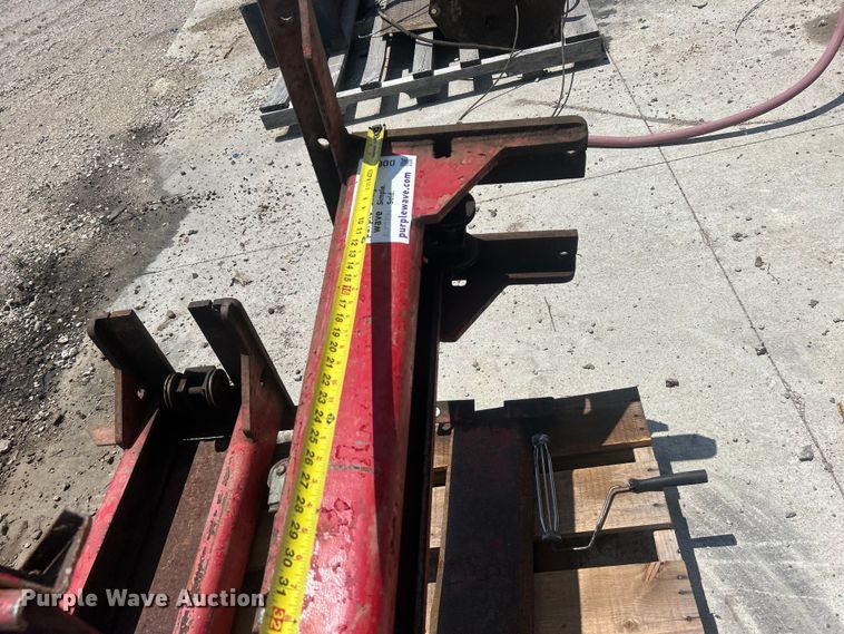 image for item DO6587 Western Mfg. automotive lift