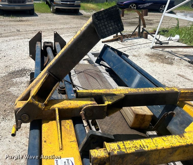 image for item DO6588 Ben Pearson automotive lift