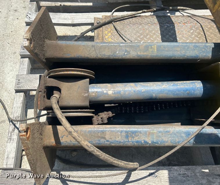 image for item DO6588 Ben Pearson automotive lift