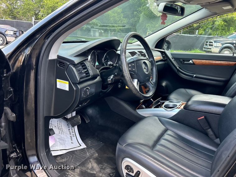 image for item DO6594 2008 Mercedes Benz  R350 