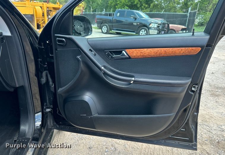 image for item DO6594 2008 Mercedes Benz  R350 