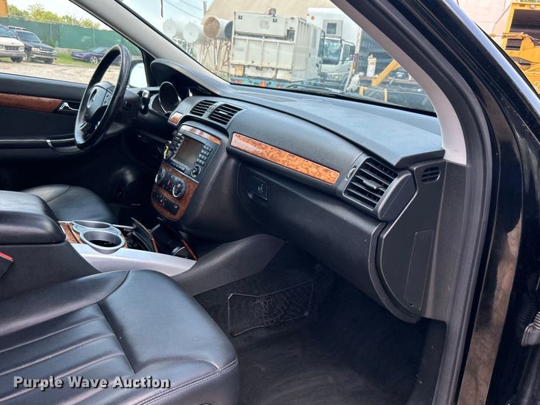 image for item DO6594 2008 Mercedes Benz  R350 