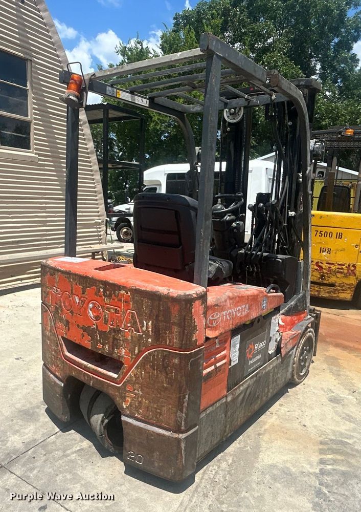 image for item DO6595 Toyota 7FBEU20 forklift