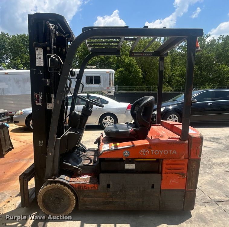image for item DO6595 Toyota 7FBEU20 forklift