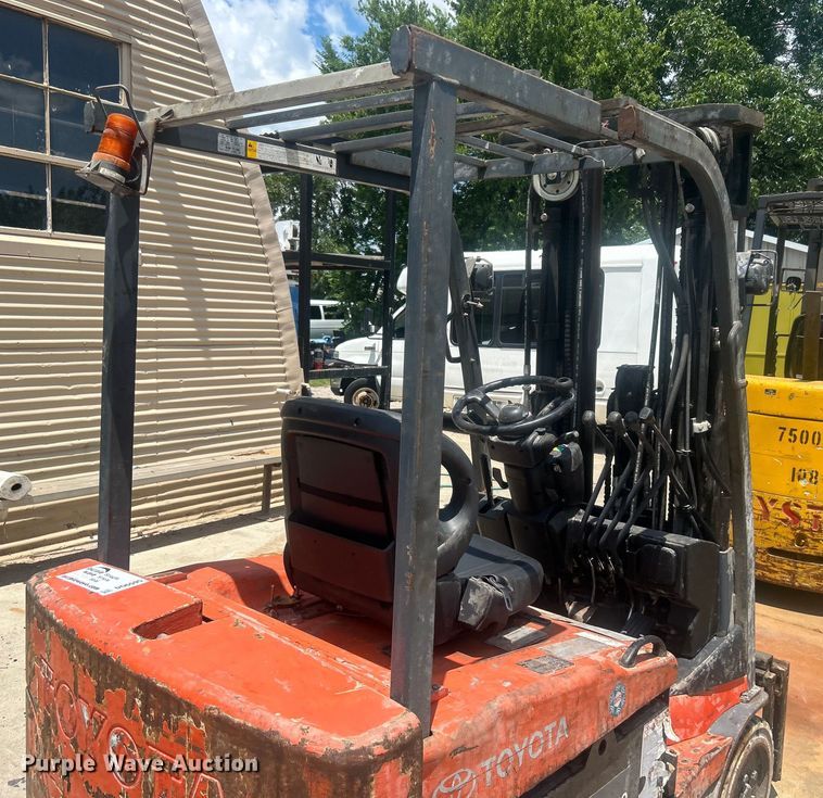 image for item DO6595 Toyota 7FBEU20 forklift