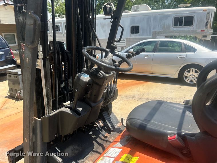 image for item DO6595 Toyota 7FBEU20 forklift