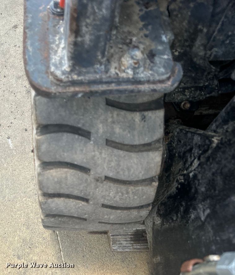 image for item DO6595 Toyota 7FBEU20 forklift