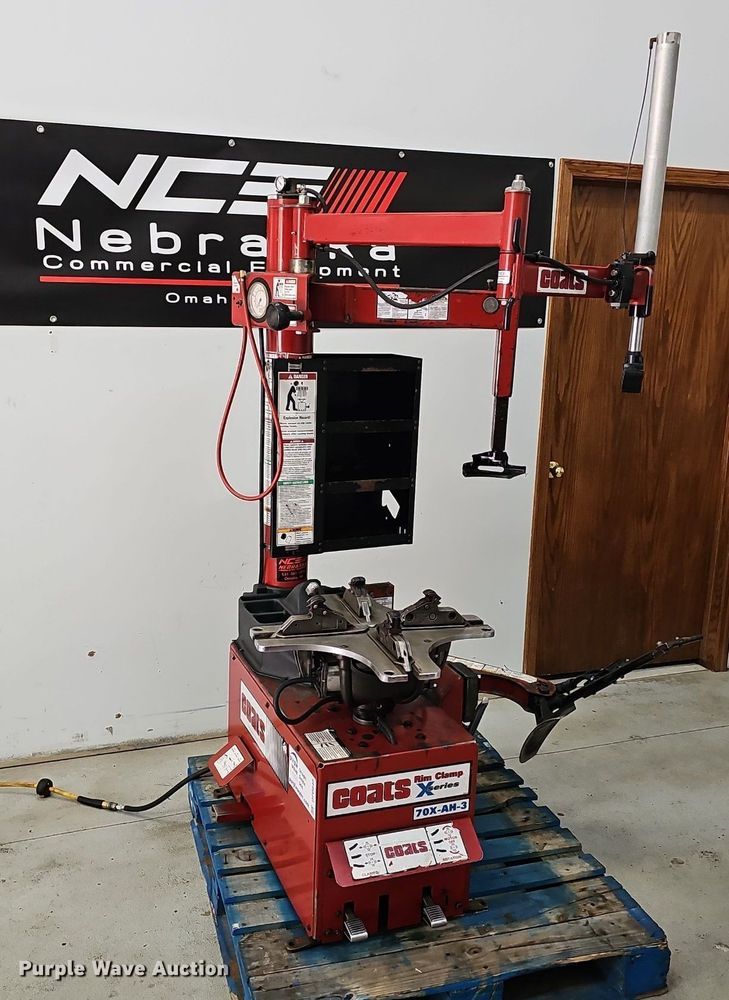 image for item DP0940 Coats 70X-AH-3 rim clamp tire machine