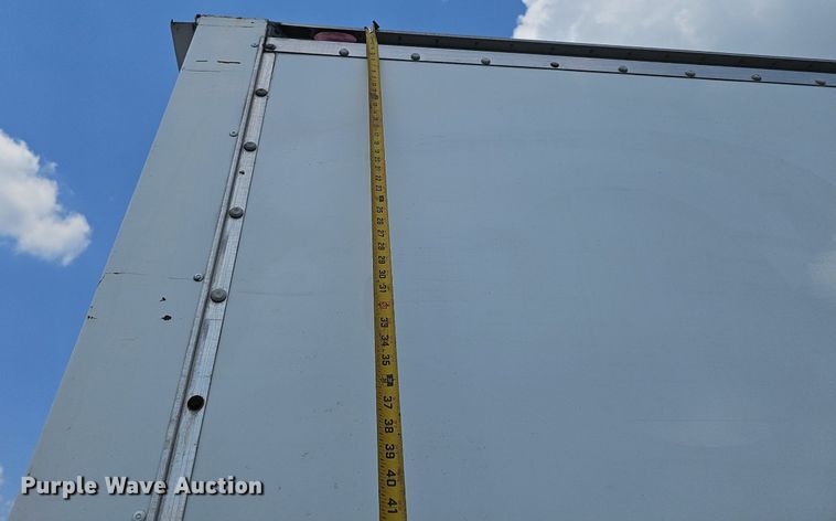 image for item DP1013 2000 Isuzu NPR carpet cleaner truck