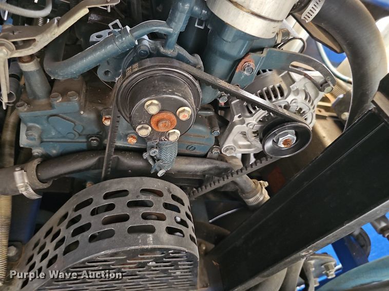 image for item DP1013 2000 Isuzu NPR carpet cleaner truck