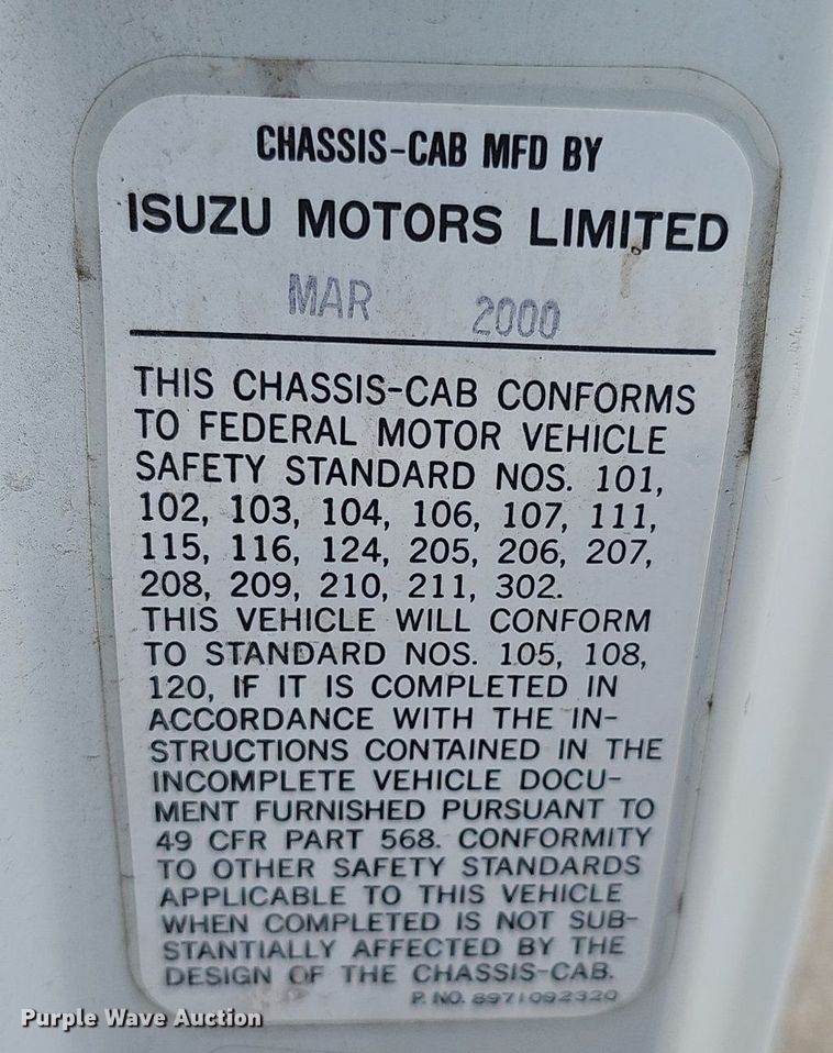 image for item DP1013 2000 Isuzu NPR carpet cleaner truck