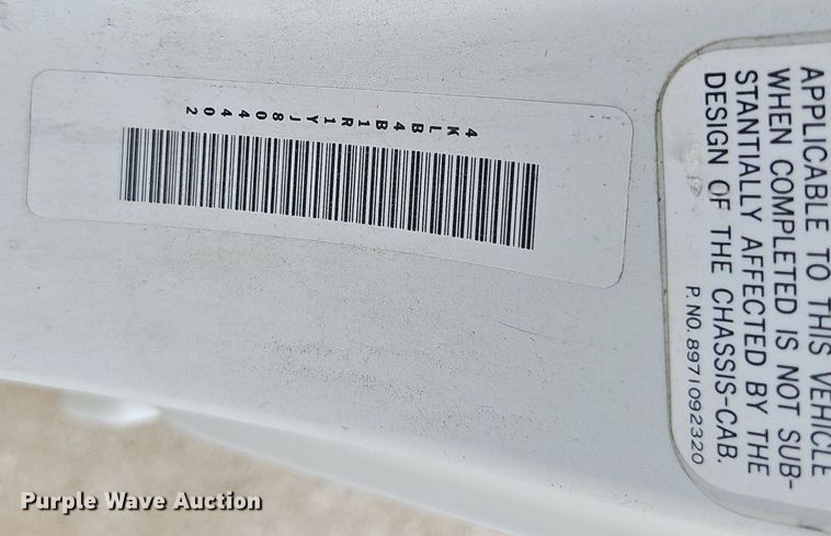 image for item DP1013 2000 Isuzu NPR carpet cleaner truck