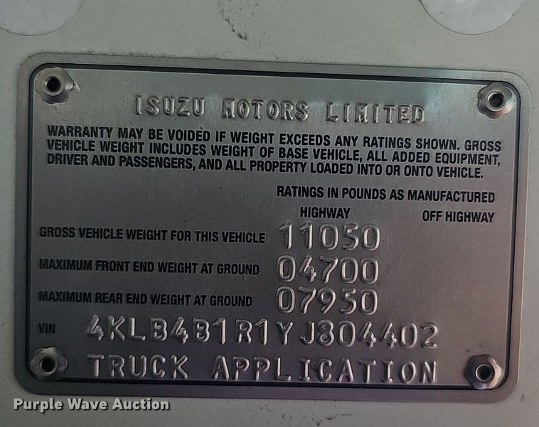 image for item DP1013 2000 Isuzu NPR carpet cleaner truck