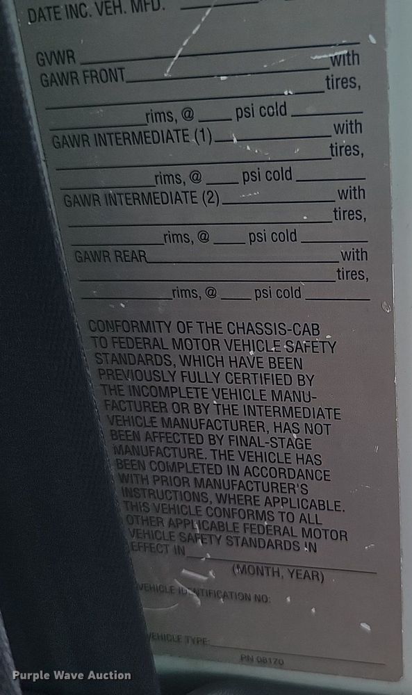 image for item DP1013 2000 Isuzu NPR carpet cleaner truck