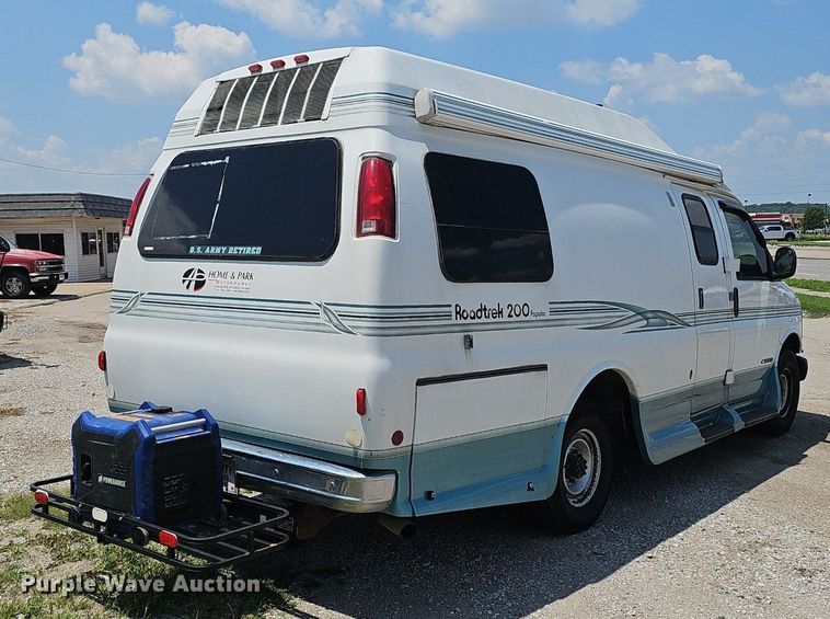 image for item DP1014 2000 Chevrolet Express 3500 Roadtrek 200 RV
