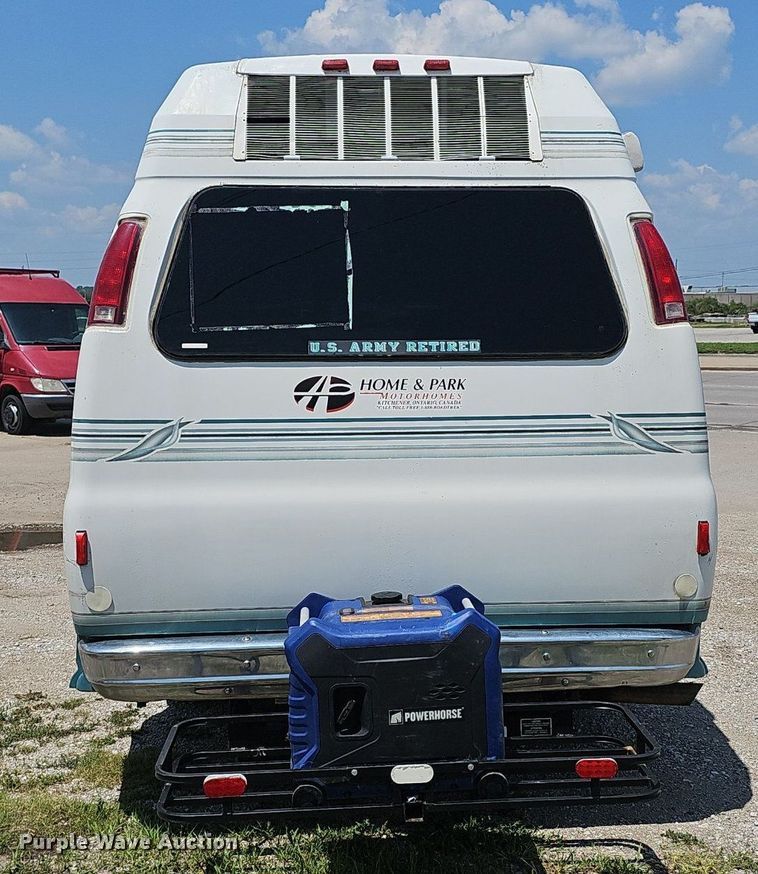 image for item DP1014 2000 Chevrolet Express 3500 Roadtrek 200 RV