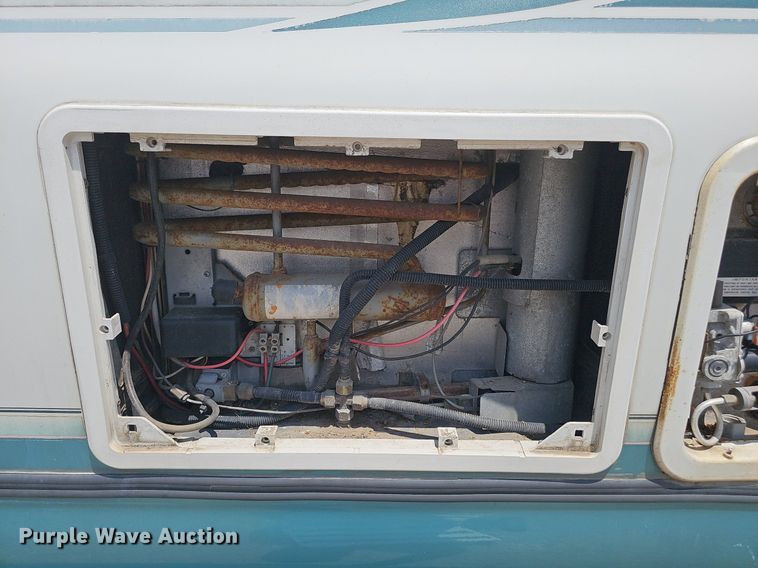 image for item DP1014 2000 Chevrolet Express 3500 Roadtrek 200 RV