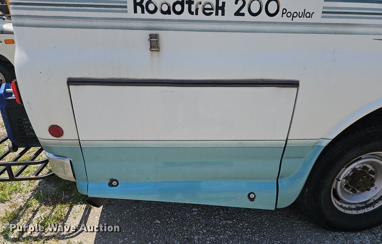 image for item DP1014 2000 Chevrolet Express 3500 Roadtrek 200 RV