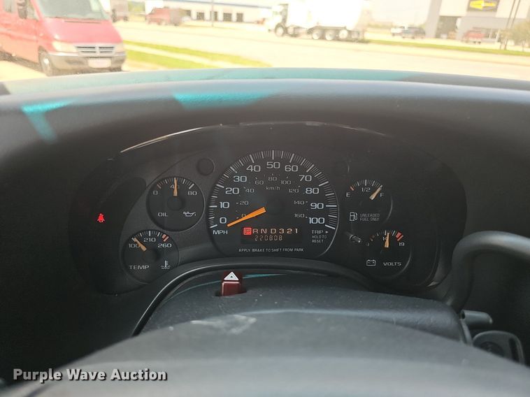 image for item DP1014 2000 Chevrolet Express 3500 Roadtrek 200 RV