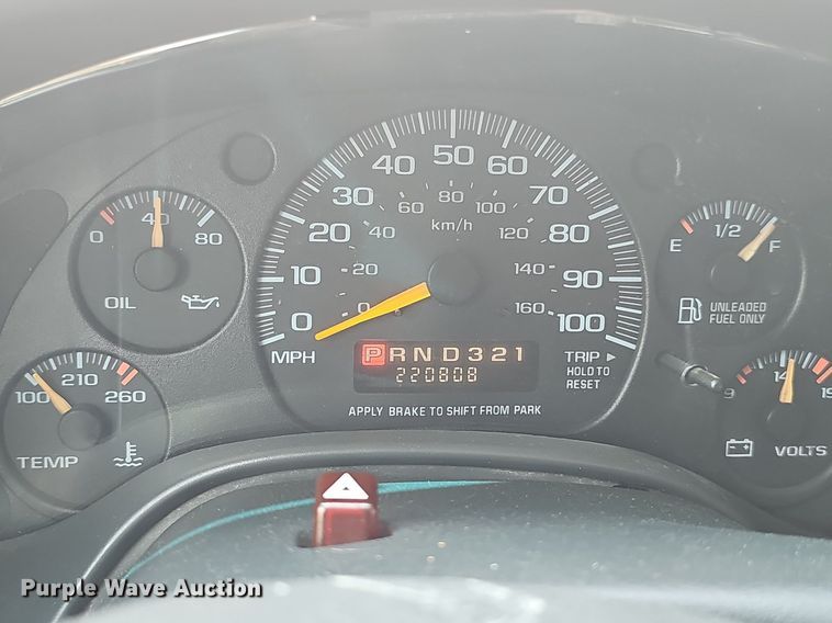 image for item DP1014 2000 Chevrolet Express 3500 Roadtrek 200 RV