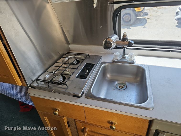 image for item DP1014 2000 Chevrolet Express 3500 Roadtrek 200 RV