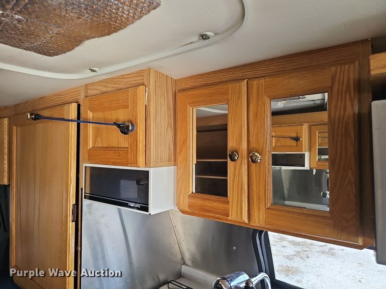 image for item DP1014 2000 Chevrolet Express 3500 Roadtrek 200 RV