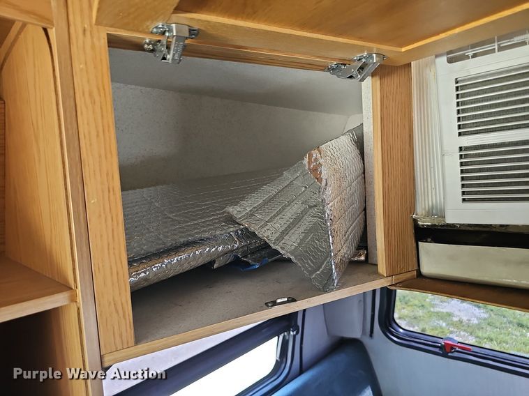 image for item DP1014 2000 Chevrolet Express 3500 Roadtrek 200 RV