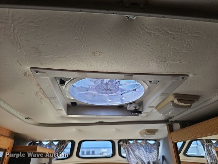 image for item DP1014 2000 Chevrolet Express 3500 Roadtrek 200 RV