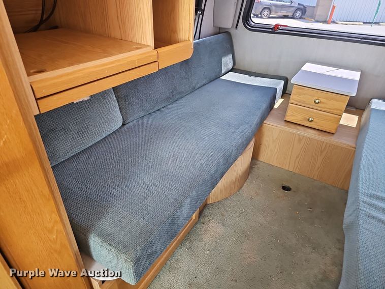 image for item DP1014 2000 Chevrolet Express 3500 Roadtrek 200 RV