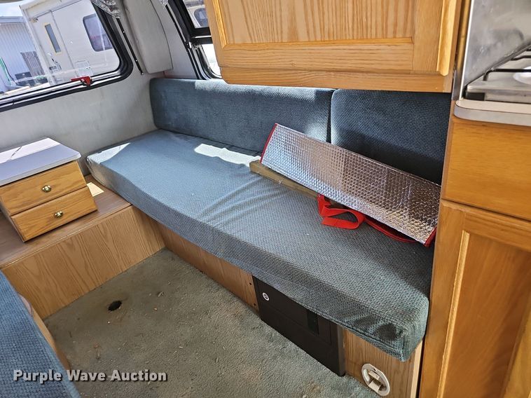 image for item DP1014 2000 Chevrolet Express 3500 Roadtrek 200 RV