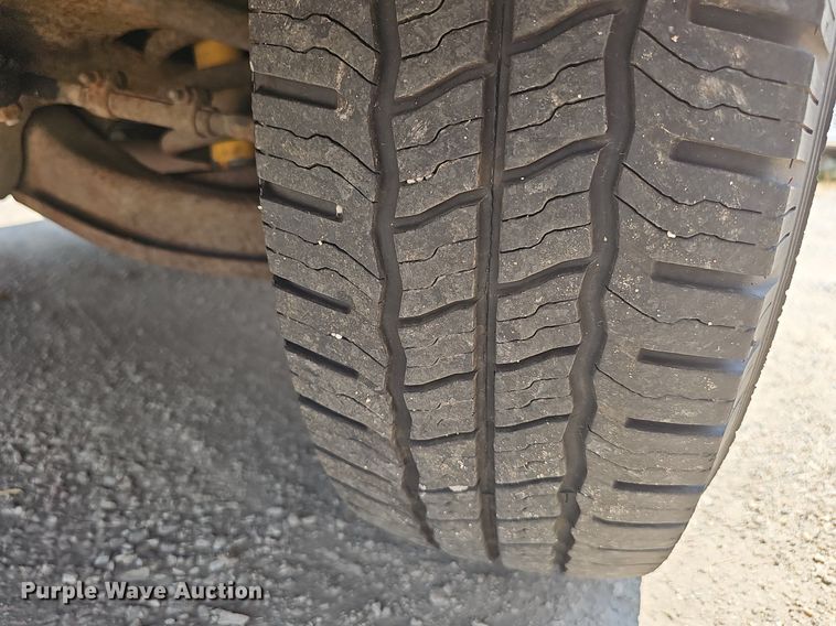 image for item DP1014 2000 Chevrolet Express 3500 Roadtrek 200 RV