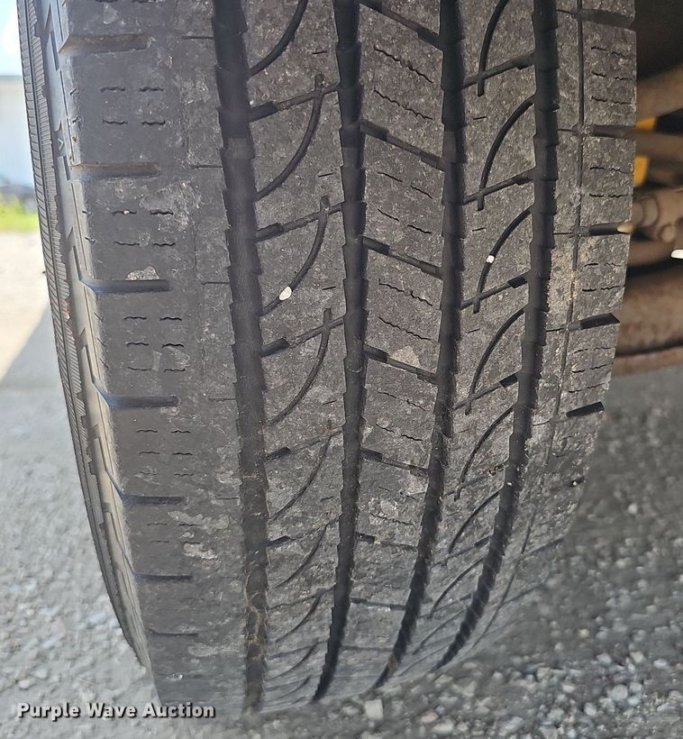 image for item DP1014 2000 Chevrolet Express 3500 Roadtrek 200 RV