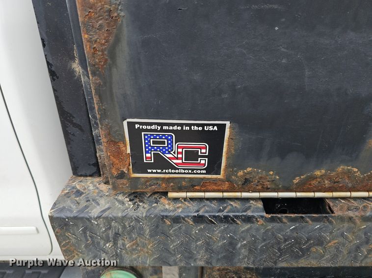 image for item DP1041 2015 GMC  Sierra 3500 Double Cab flatbed pickup truck