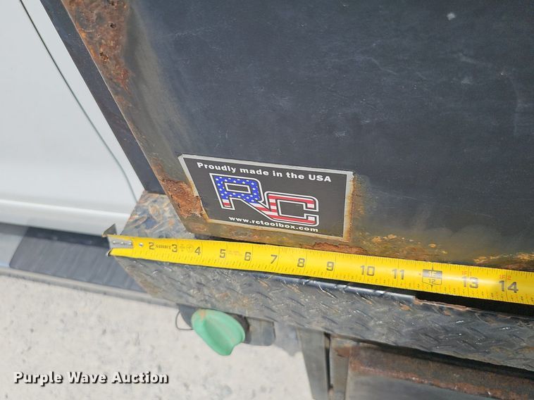 image for item DP1041 2015 GMC  Sierra 3500 Double Cab flatbed pickup truck