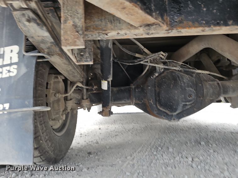 image for item DP1041 2015 GMC  Sierra 3500 Double Cab flatbed pickup truck