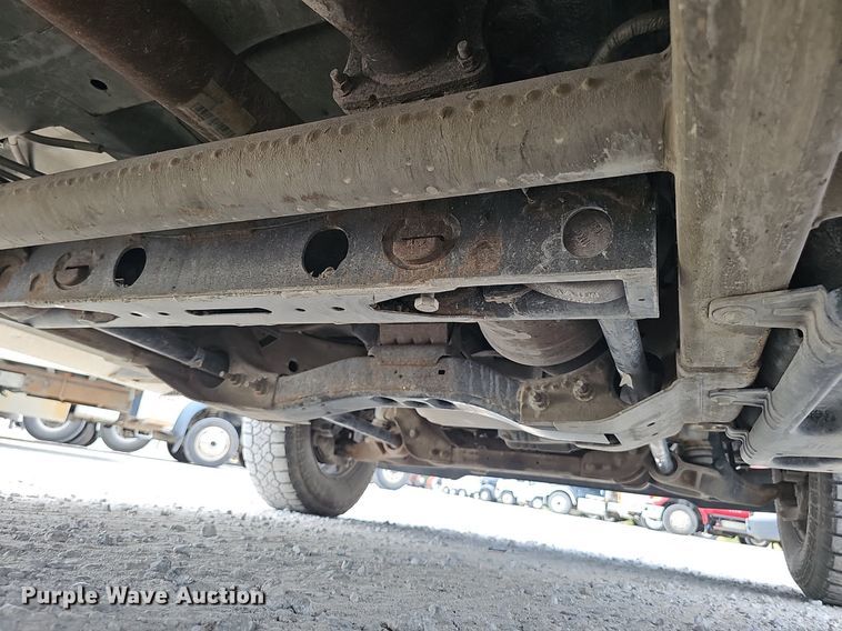 image for item DP1041 2015 GMC  Sierra 3500 Double Cab flatbed pickup truck