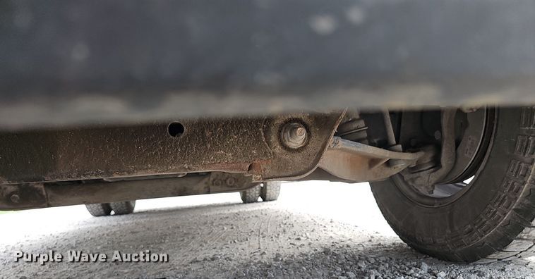 image for item DP1041 2015 GMC  Sierra 3500 Double Cab flatbed pickup truck