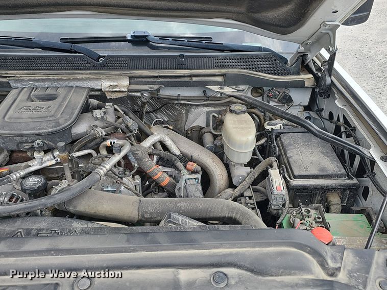 image for item DP1041 2015 GMC  Sierra 3500 Double Cab flatbed pickup truck