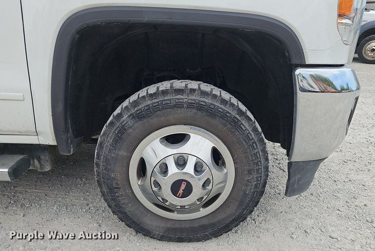 image for item DP1041 2015 GMC  Sierra 3500 Double Cab flatbed pickup truck