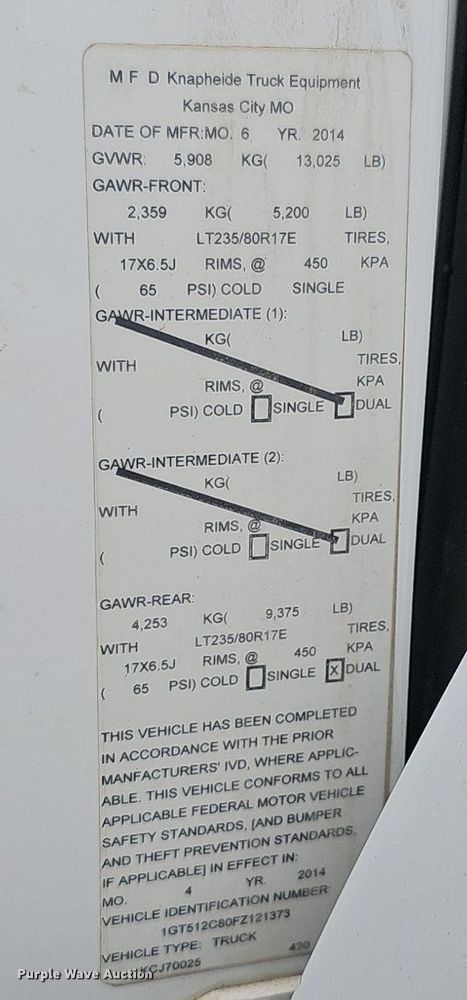 image for item DP1041 2015 GMC  Sierra 3500 Double Cab flatbed pickup truck