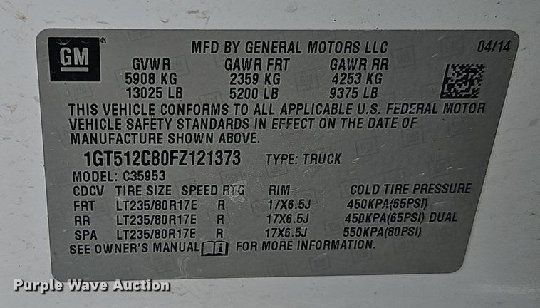 image for item DP1041 2015 GMC  Sierra 3500 Double Cab flatbed pickup truck