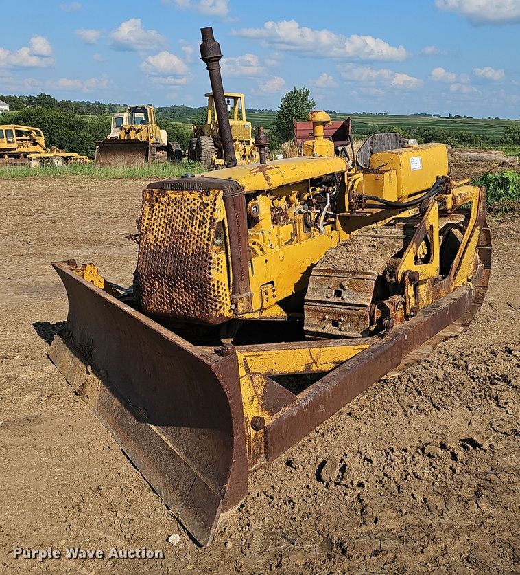 image for item DP6558 1952 Caterpillar D4 dozer